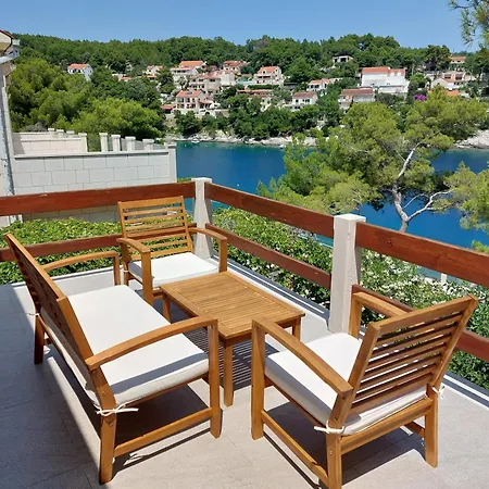 Alba Villa *